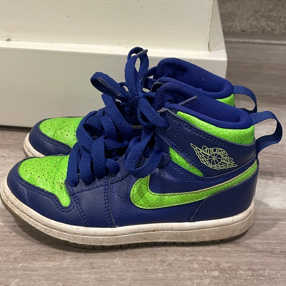 Nike Air Jordan 1 Retro High Top Concord size 11 blue and green kids